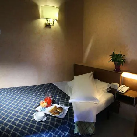 Salaria Hotell